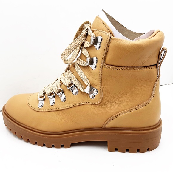 🆕{J.CREW} Lightweight Leather Nordic Boots - Picture 2 of 16